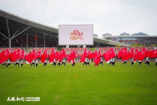 图片报：利物浦有意药厂后卫因卡皮耶纽卡米兰罗马也有兴趣《图片报》消息，利物浦有意勒沃库森后卫因卡皮耶，红军可能面临多支球队的竞争，这位厄瓜多尔国脚的解约金为7000万欧元。